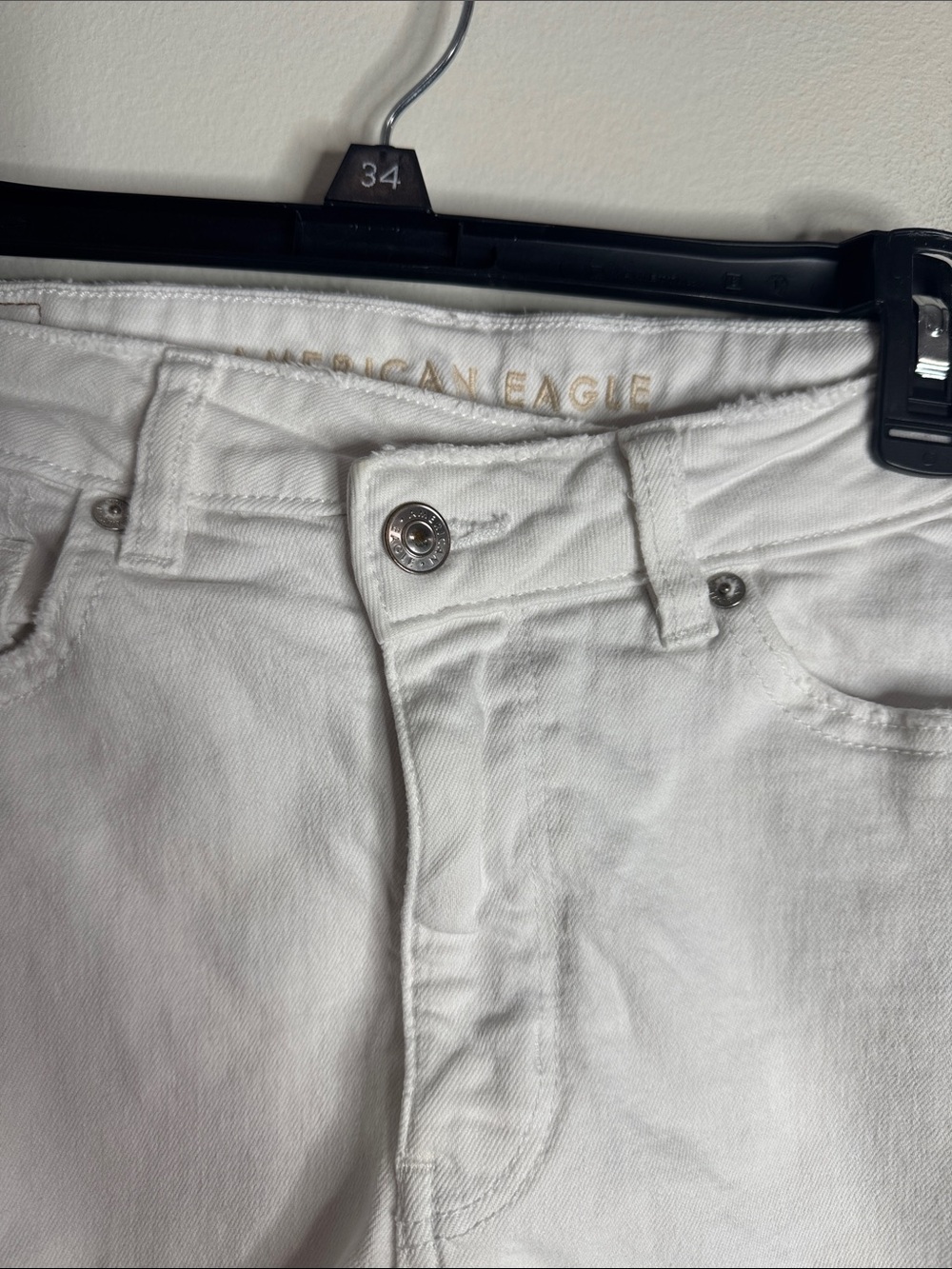 American Eagle Crossover Mom Short Stretch Cuffed White Distressed Denim Shorts - Picture 3 of 12